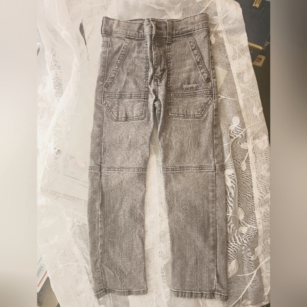 Kids slim fit wrangler jeans with oversized pockets urban retro style size 6 reg